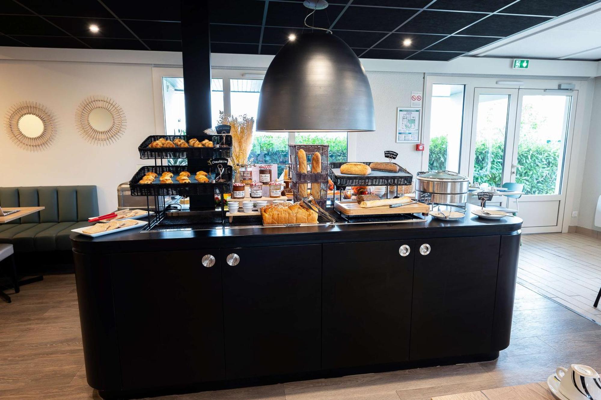 Sure Hotel By Best Western Rochefort-Sur-Mer Tonnay-Charente Buitenkant foto